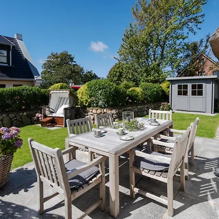 Hausteil Ueues Droom Hues, Tinnum, 度假居