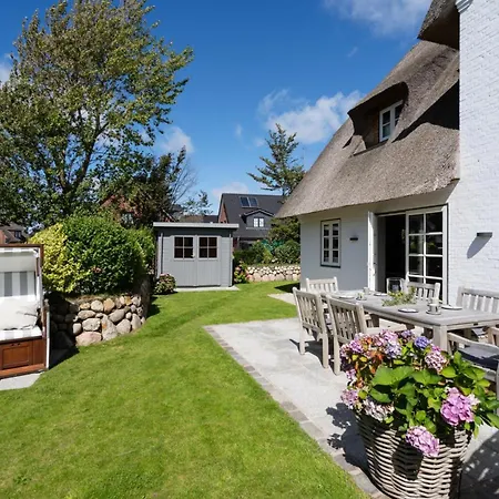 Hausteil Ueues Droom Hues, Tinnum, * Sylt